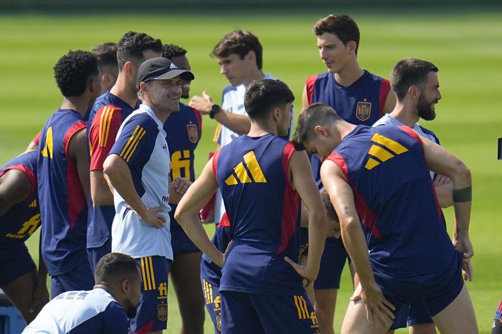 Young Spain squad makes World Cup debut against Costa Rica