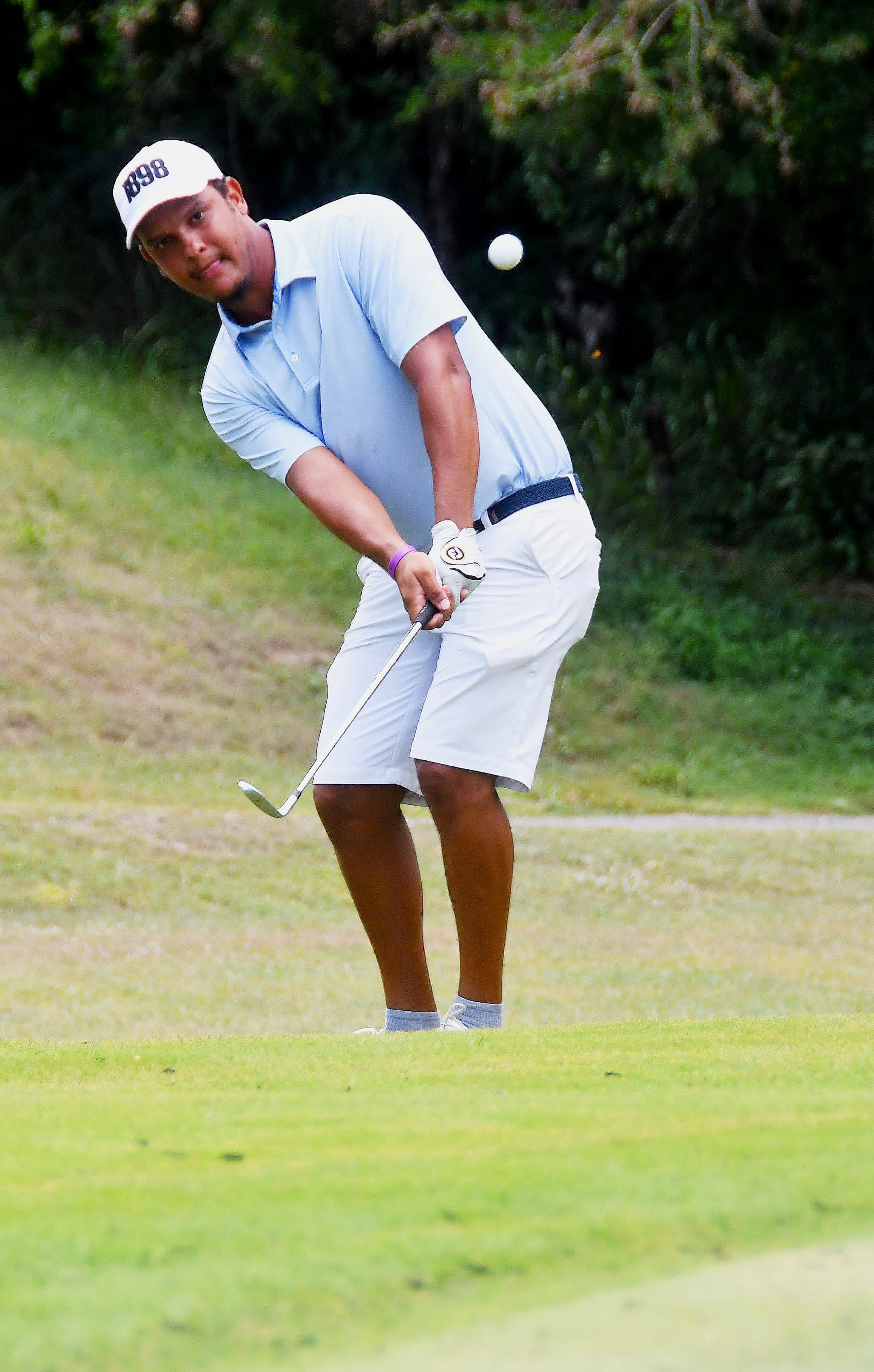 Roye and Issa reign again as National Senior Golf Trials champions
