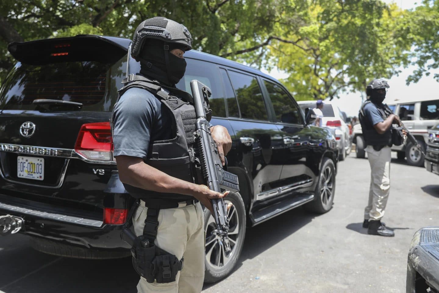 Haitian leaders oust police chief and appoint a new one