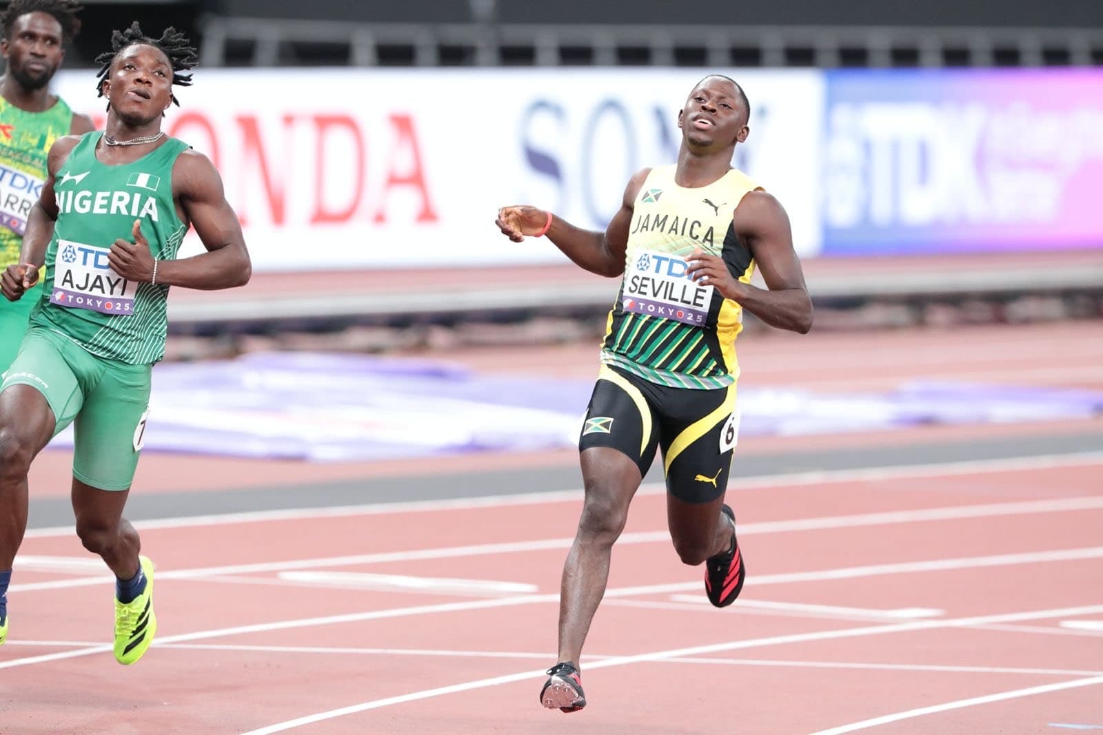 Jamaica’s 100m stars advance in style, Hall breaks new ground in the discus