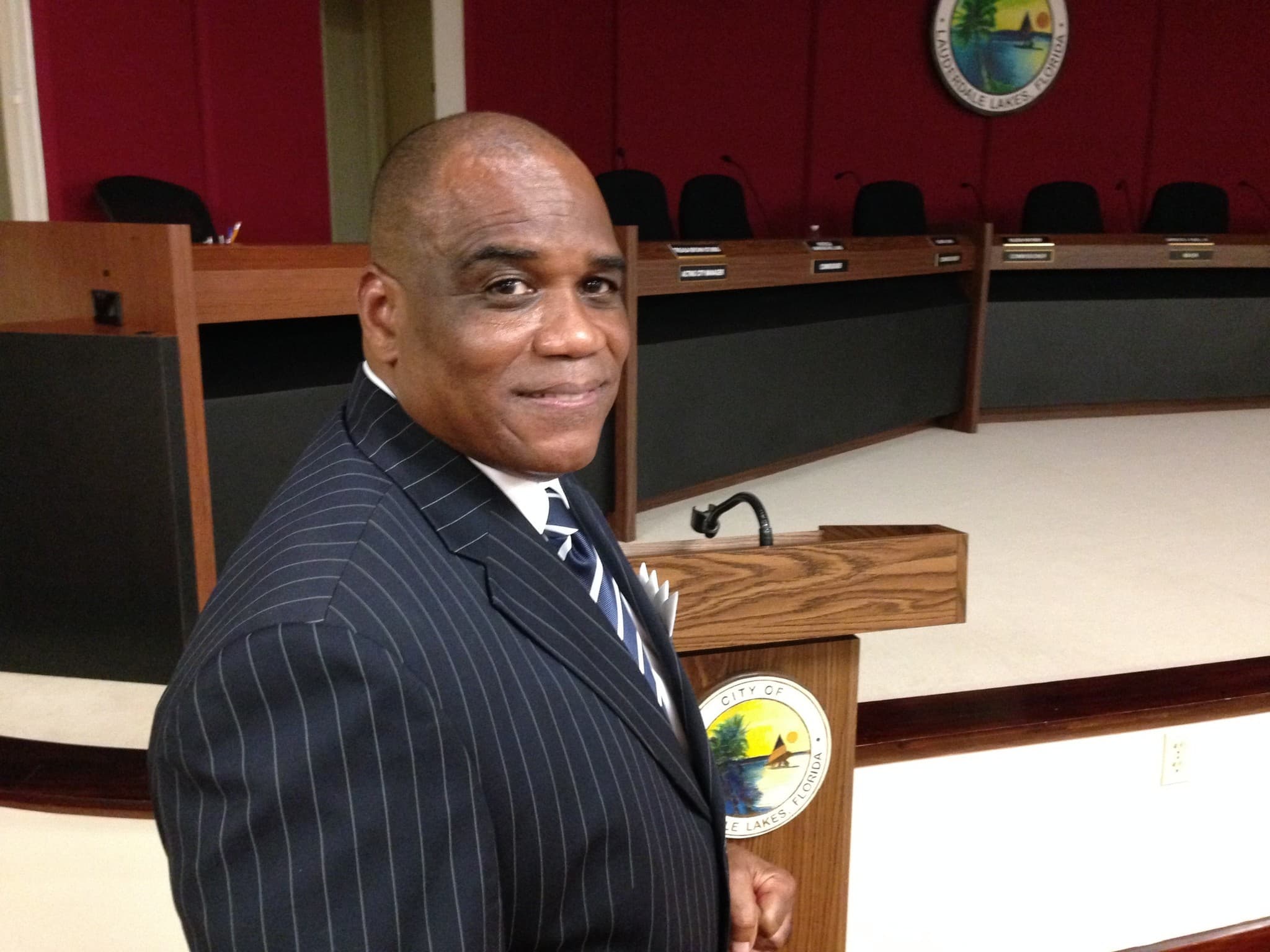 Lauderdale Lakes City Manager resigns amidst commission dispute