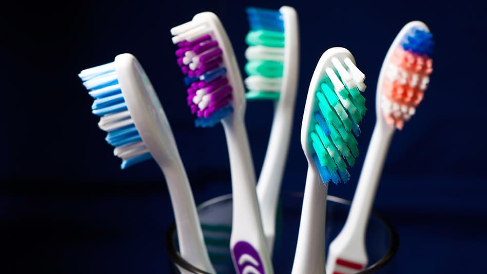 Fight Germs: Five Tips For Keeping Your Toothbrush Clean