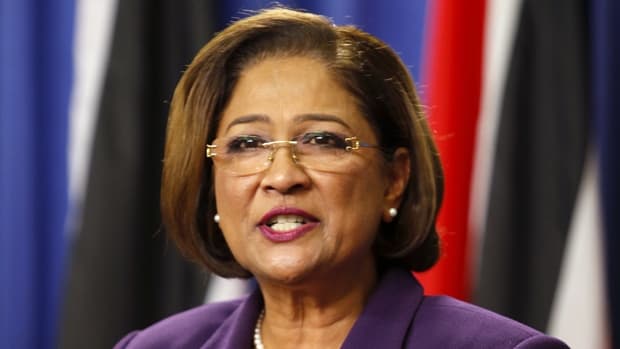 Former Prime Minister calls for calm in Jamaica T&T dispute