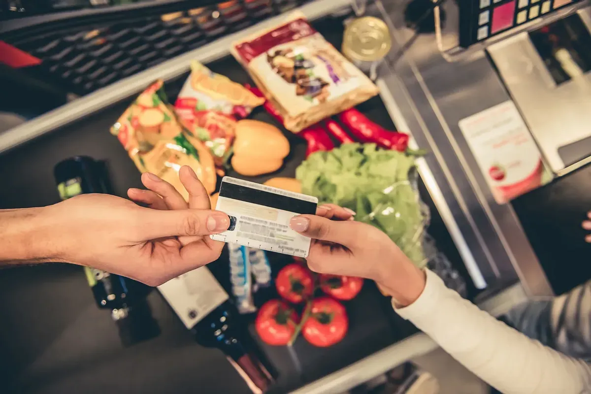 Rising food costs push Floridians into debt, new poll finds