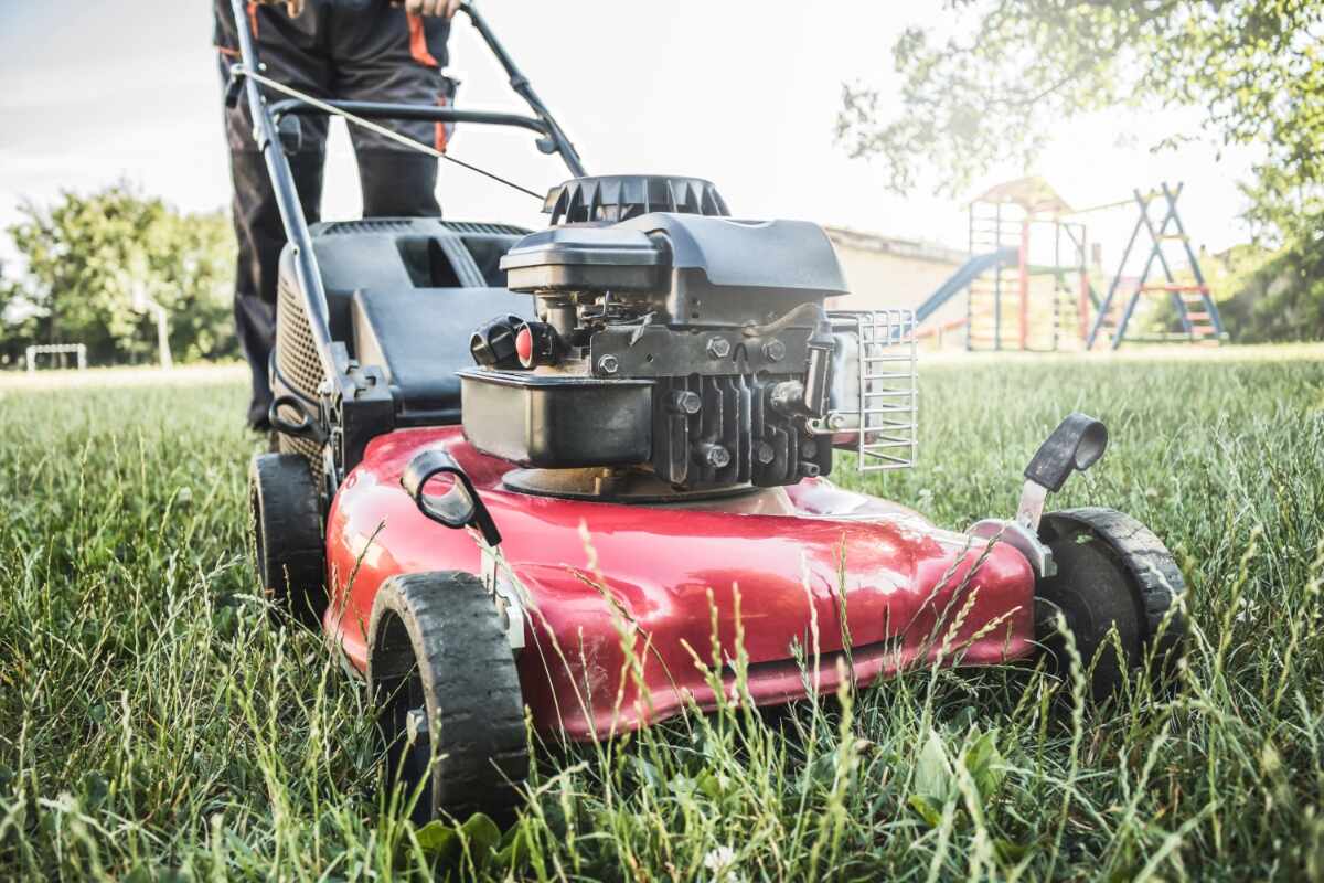 Common lawn mower parts you’ll need to replace over time