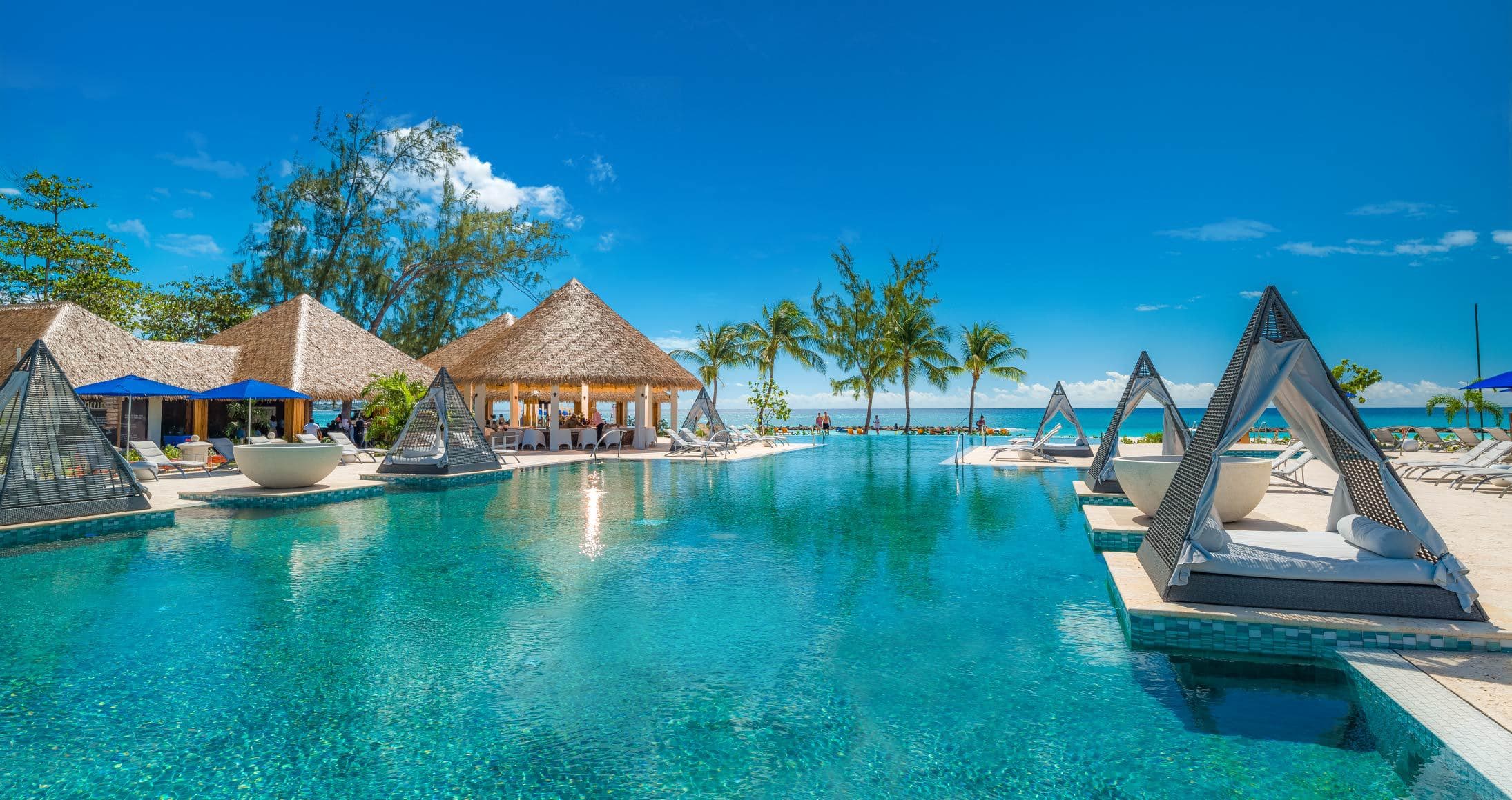 Sandals and Beaches Resorts to Close Due to COVID-19