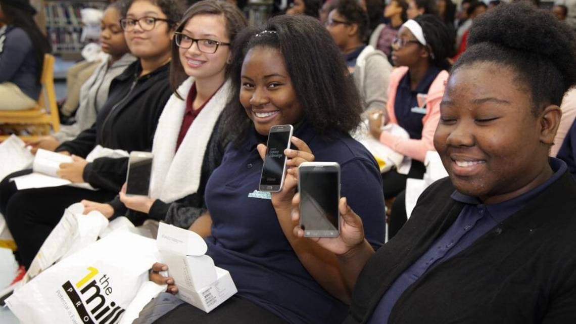 Miami-Dade students can earn big prizes with summer challenges