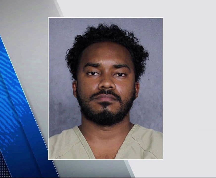 Broward deputy arrested after allegedly attacking, strangling fiancée
