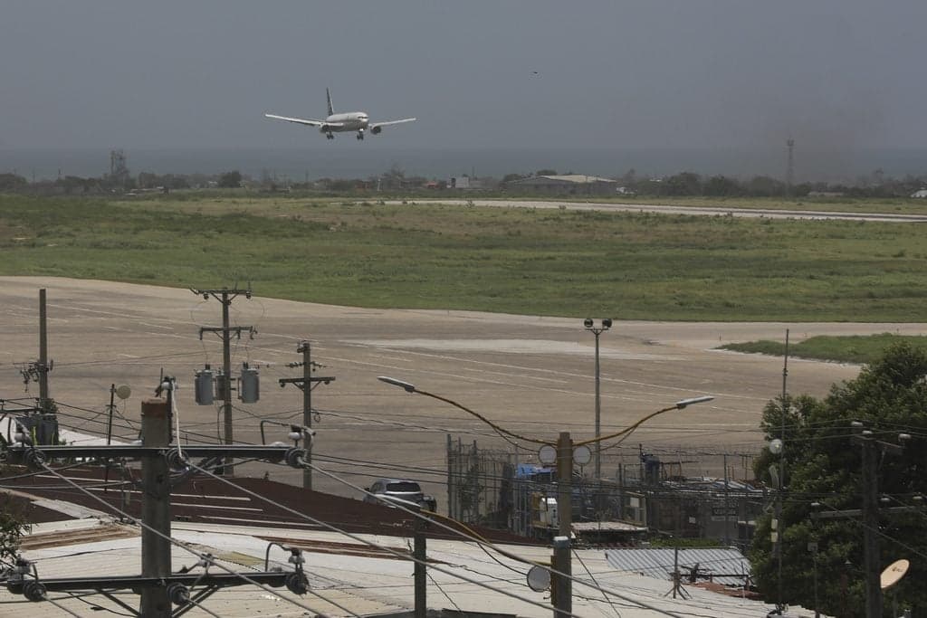 JetBlue, Spirit suspend flights to Haiti amid spike in gang violence