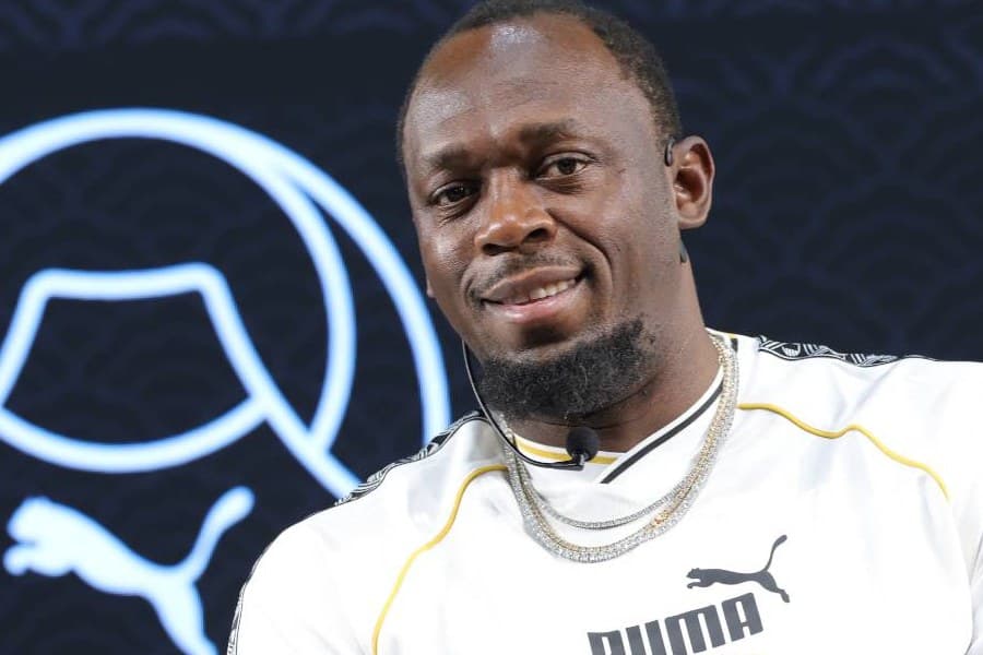 Usain Bolt donates J$1.7 million to Waldensia Primary graduates