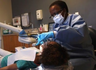 How a cosmetic dentist in Edison can improve confidence and oral health