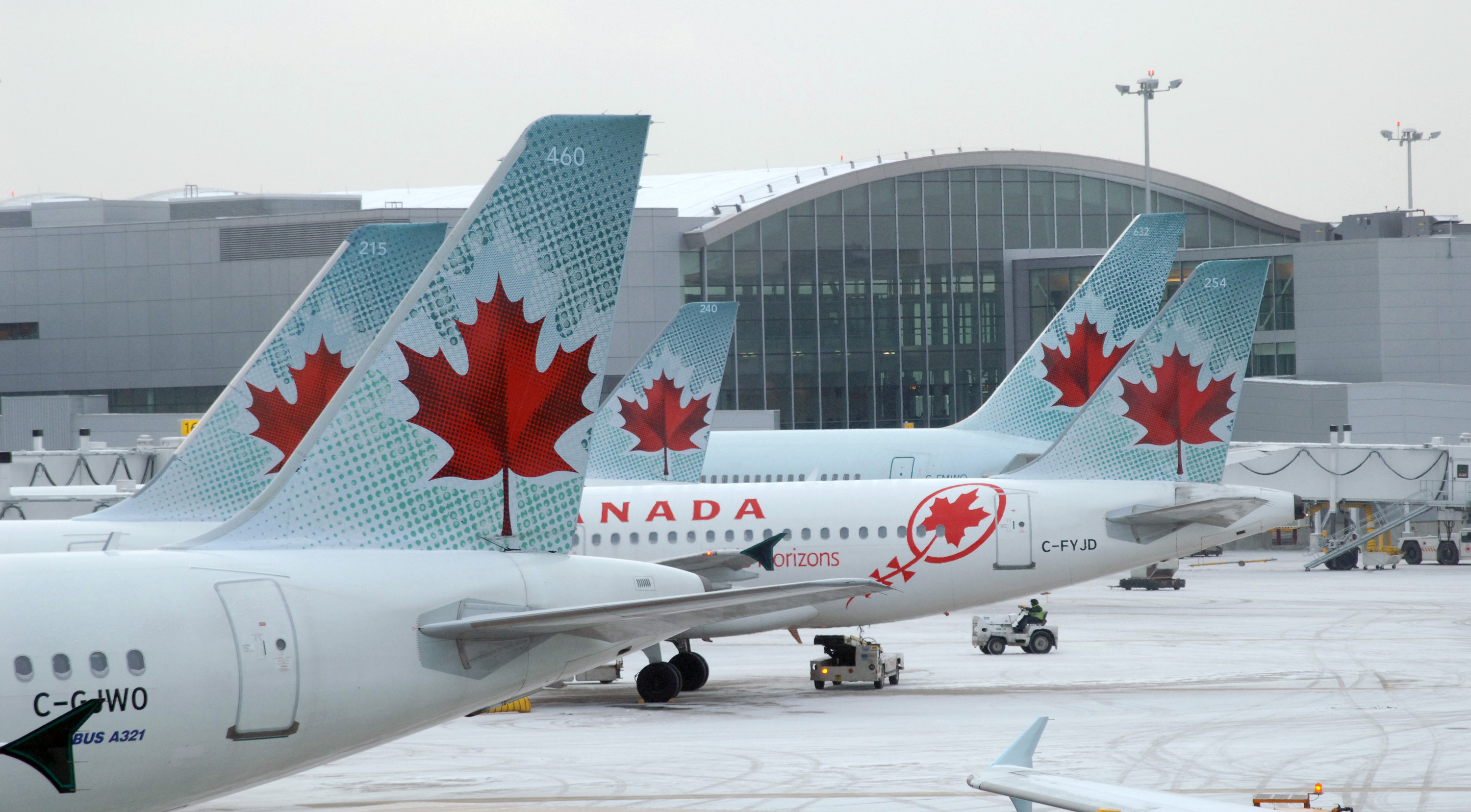 air canada round trip ottawa toronto