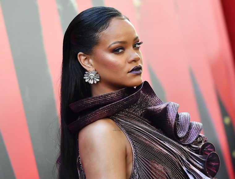 Rihanna - Pop Singer Superstar