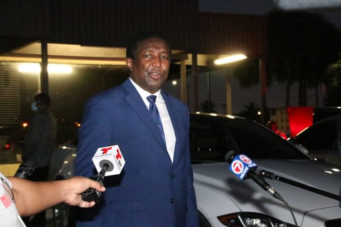 Dale Holness broward county