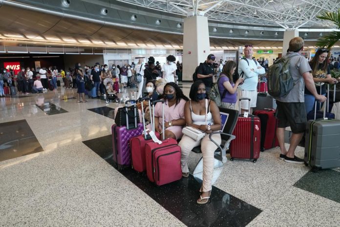miami airport travel vaccinationa