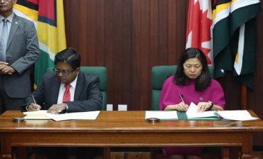 Guyana signs MOU with Canada