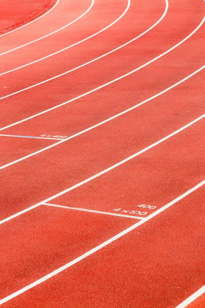 JC disqualified from 4x800m relays, but KC, STETHS advance at Penn Relays