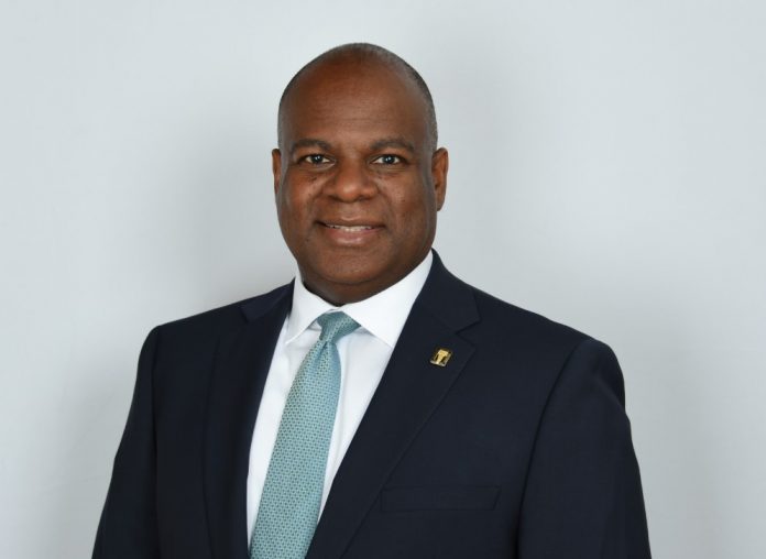 dr.- Garfield clunie