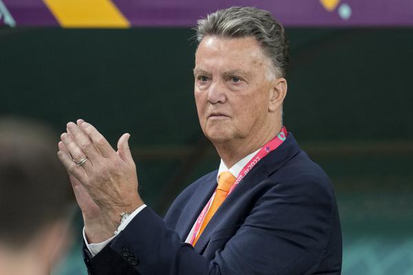 Netherlands under Van Gaal on cusp of advancing at World Cup