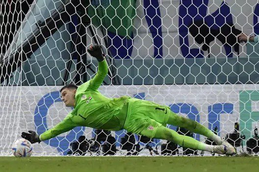 Croatia going deep again at World Cup after shootout win