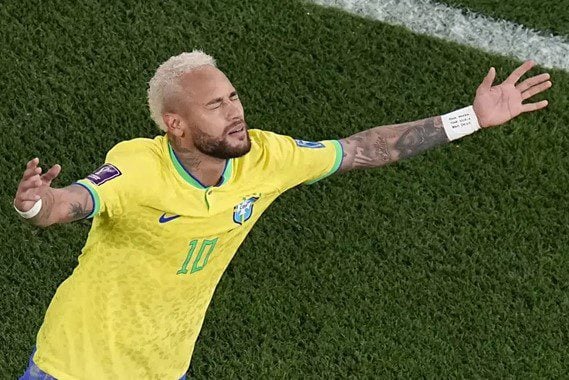 Neymar scores, Brazil beats South Korea 4-1 at World Cup