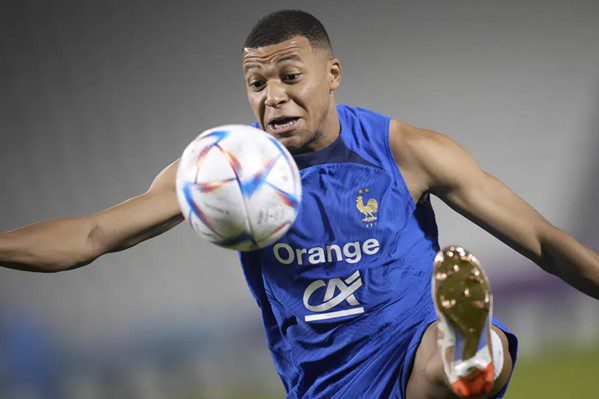 Rested France faces Poland