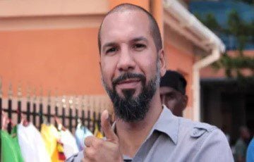 St. Vincent Radio personality Colin Graham collapses on live radio