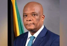 JLP pays tribute to former Deputy Treasurer Leslie Campbell following his passing Leslie Campbell