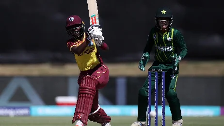 WI outlast Pakistan to maintain slender semi-final hopes