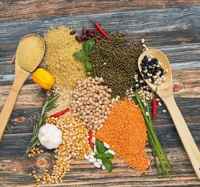 Beans, lentils and other nutritious legumes are the best sources of lean vegetarian protein. Legumes are made