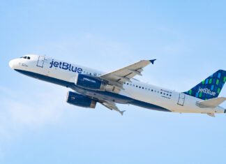 JetBlue soars to new heights with non-stop service to Belize JetBlue airplane