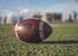 Miami Dolphins clinch playoff spot, eye AFC East title American football