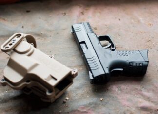 Jamaican police seize firearms in New Year raids gun