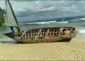 Jamaica: Haitian repatriation raises concerns over treatment and rights migrant boat