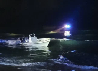 Migrant boat capsizes off Sunny Isles Beach, leaves three injured The migrant boat which capsized