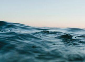 American tourist dies during diving expedition in Bahamas