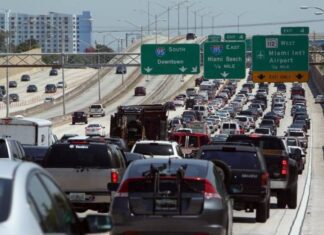 Florida’s ‘move over’ traffic law and several others take effect in 2024 florida-traffic-law
