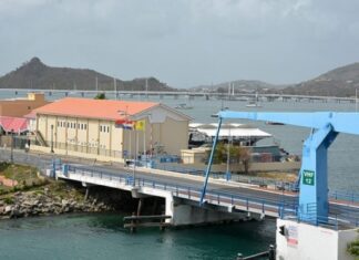 St Maarten police issues warning following man’s reckless jump off Simpson-Bay Bridge Simpson-Bay Bridge in Sint Maarten