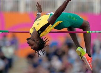Romaine Beckford clears 2.19m for victory in high jump at Arkansas Invitational Romaine Beckford