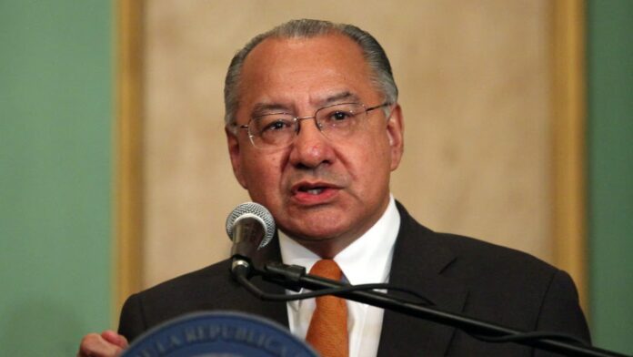 Victor Manuel Rocha, cuban spy