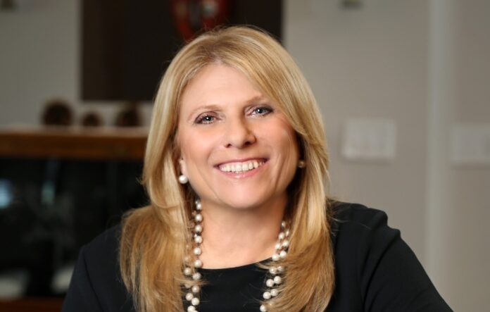 Lisa Lutoff-Perlo