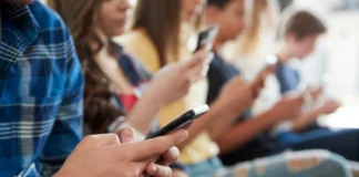 Florida ranks last in reading growth as US faces ‘learning recession,’ report finds florida schools cell phone ban
