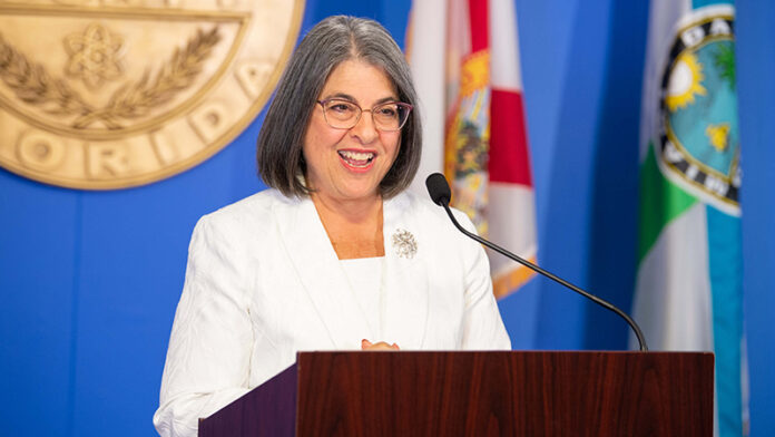 Miami-Dade Mayor vetoes decision to remove fluoride from drinking water