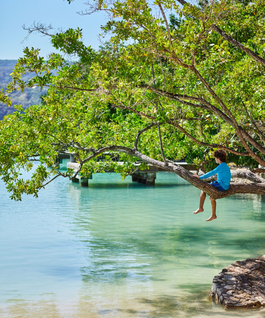 Button Beach, GoldenEye