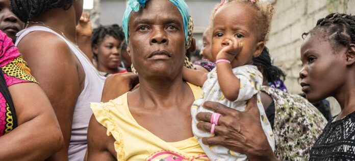 © UNICEF/Ralph Tedy Erol Displaced families seek refuge in Saint-Marc, Haiti.