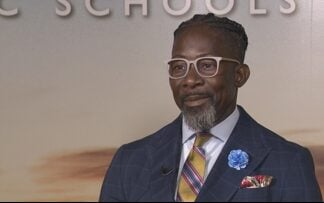 Guyanese-born former Iowa schools superintendent faces possible 37-month prison sentence Guyanese-American Des Moines Superintendent Ian Roberts