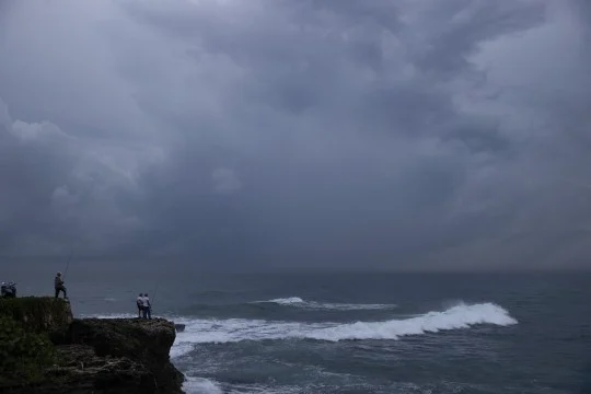 Hurricane Melissa claims three lives, with 6 injured in Haiti