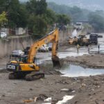 #EyeOnMelissa: Sandy Gully gets last minute clean-up as NWA prepares for heavy rain