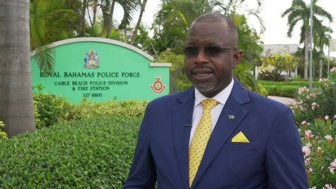 Bahamas minister urges citizens to avoid Venezuelan go-fast boats