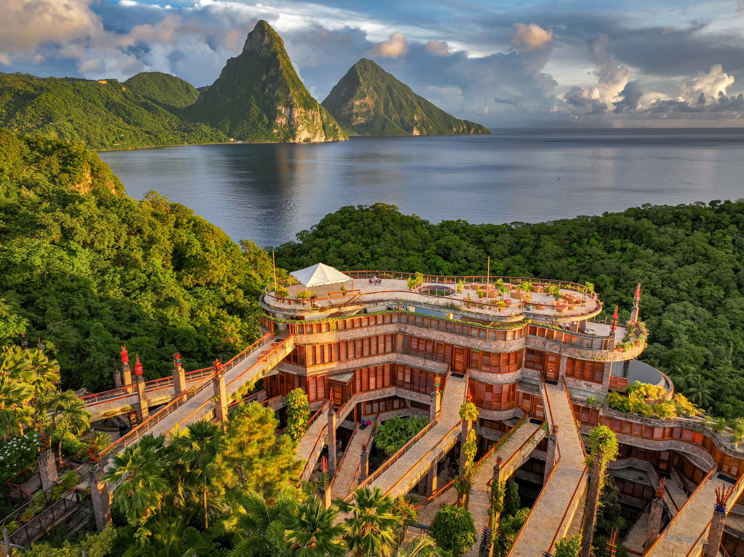 St. Lucia’s iconic resorts honored as top destinations for honeymoons and weddings